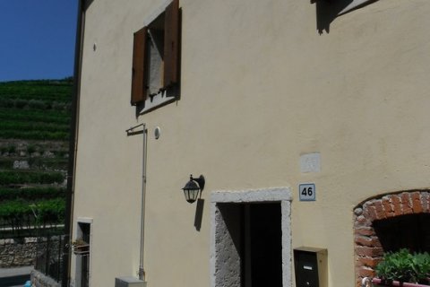 Porzione di Rustico in vendita ristrutturato a Gargagnago