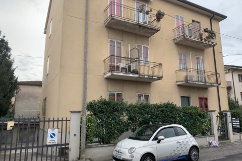 Appartamento in Vendita a Verona Via Brigata Regina zona San Massimo