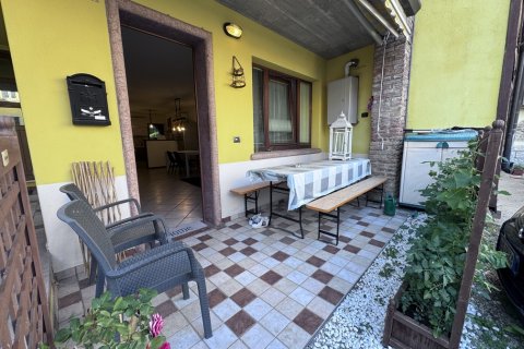 Appartamento Ristrutturato al piano Terra in Corte a Settimo di Pescantina