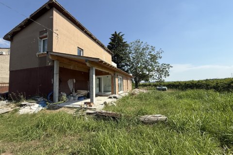 VILLA BILIVELLO CON GIARDINO IN RISTRUTTURAZIONE A SONA VIA QUAIARA